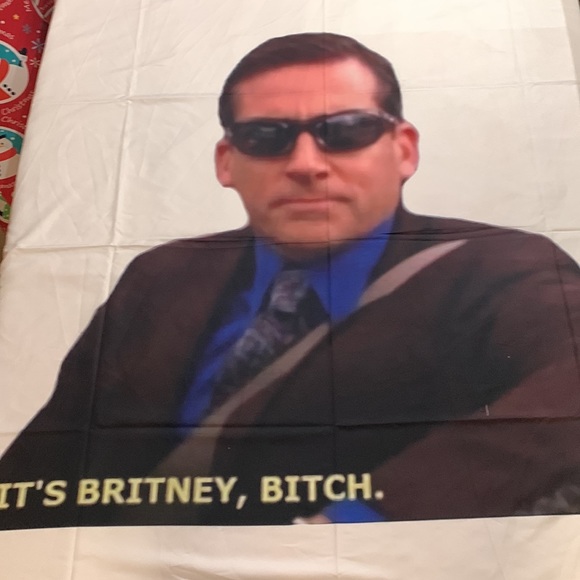 52” X 60” The Office - Michael Scott “It’s Britney Bitches” Wall Tapestry 100% - Picture 6 of 6